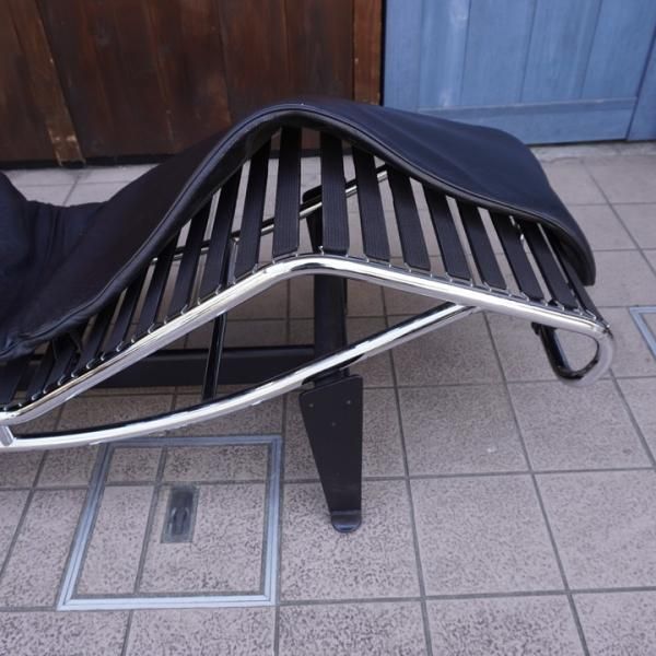 値下げ/IDC OTSUKA(大塚家具)で取り扱われていたLe Corbusier(ル 値下げ/IDC OTSUKA(大塚家具)で取り扱われていたLe Corbusier(ル