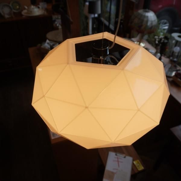 yamagiwa(ヤマギワ)取り扱いArtemide(アルテミデ)のMichele De yamagiwa(ヤマギワ)取り扱いArtemide(アルテミデ)のMichele De