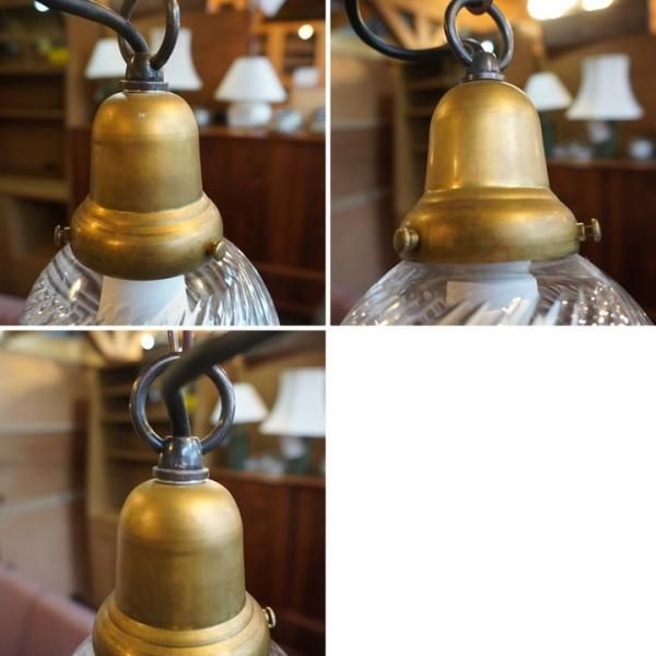 レトロなガラスシェードペンダントライトです。ビンテージテイストの レトロなガラスシェードペンダントライトです。ビンテージテイストの