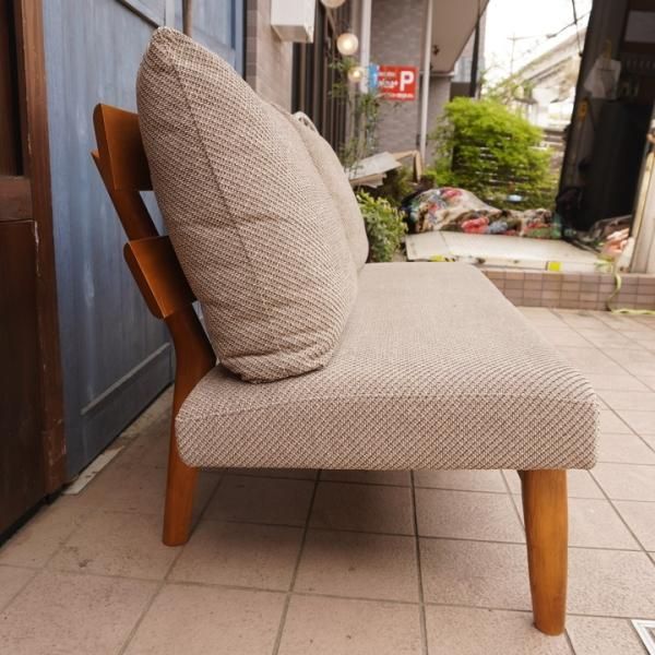 老舗家具メーカーHAMAMOTO(浜本工芸)のオーク材2人掛けソファ 老舗家具メーカーHAMAMOTO(浜本工芸)のオーク材2人掛けソファ