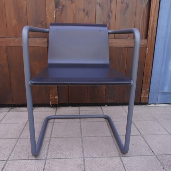 MUJI(無印良品)で取り扱われているドイツTHONET(トーネット)社の MUJI(無印良品)で取り扱われているドイツTHONET(トーネット)社の