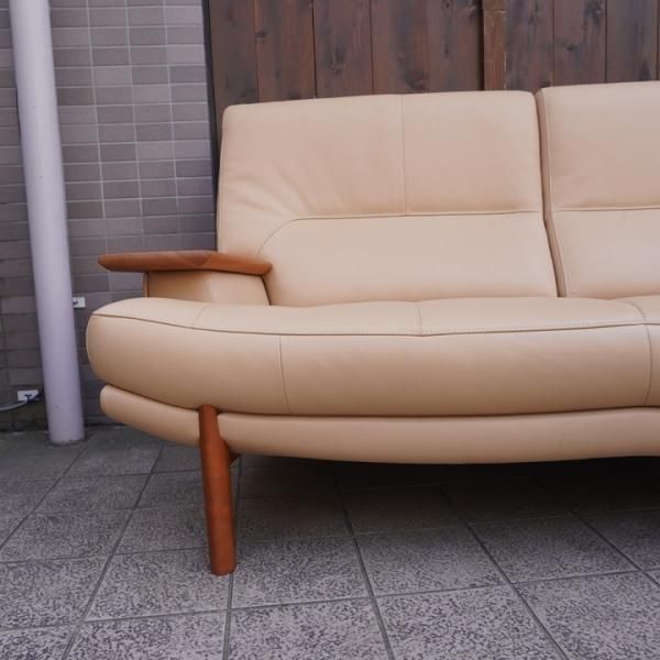 値下げ/Karimoku(カリモク家具)よりZU25シリーズの稀少な 値下げ/Karimoku(カリモク家具)よりZU25シリーズの稀少な