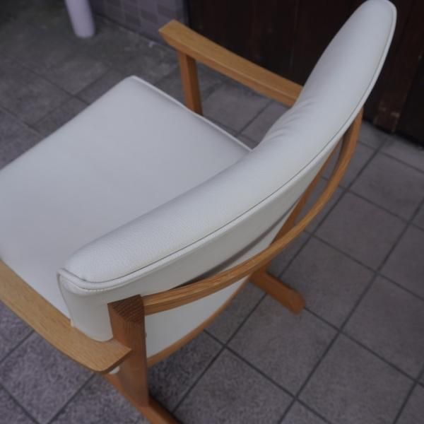 IDC 大塚家具にて取り扱われていた HIDA(飛騨産業) KAYA IDC 大塚家具にて取り扱われていた HIDA(飛騨産業) KAYA