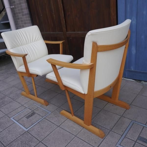 IDC 大塚家具にて取り扱われていた HIDA(飛騨産業) KAYA IDC 大塚家具にて取り扱われていた HIDA(飛騨産業) KAYA