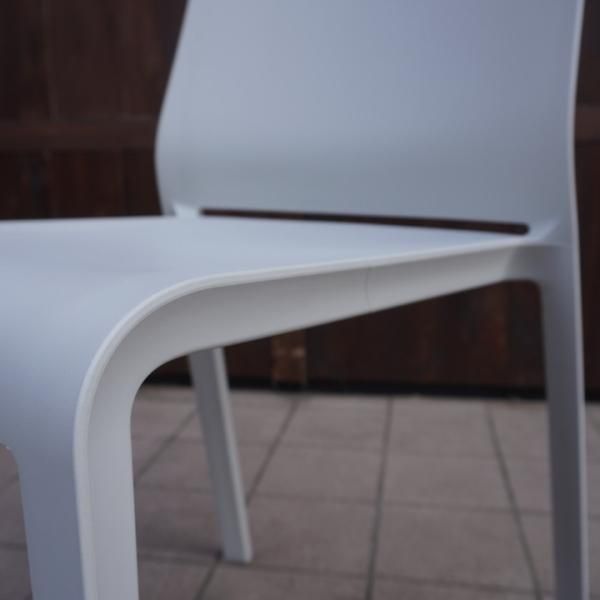 Cassina ixc.(カッシーナ・イクスシー) 取扱いのDESALTO Cassina ixc.(カッシーナ・イクスシー) 取扱いのDESALTO