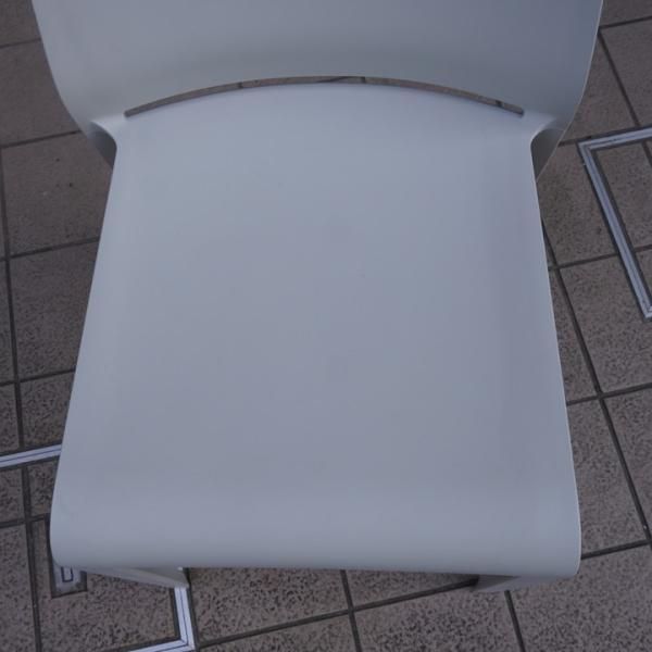 Cassina ixc.(カッシーナ・イクスシー) 取扱いのDESALTO Cassina ixc.(カッシーナ・イクスシー) 取扱いのDESALTO