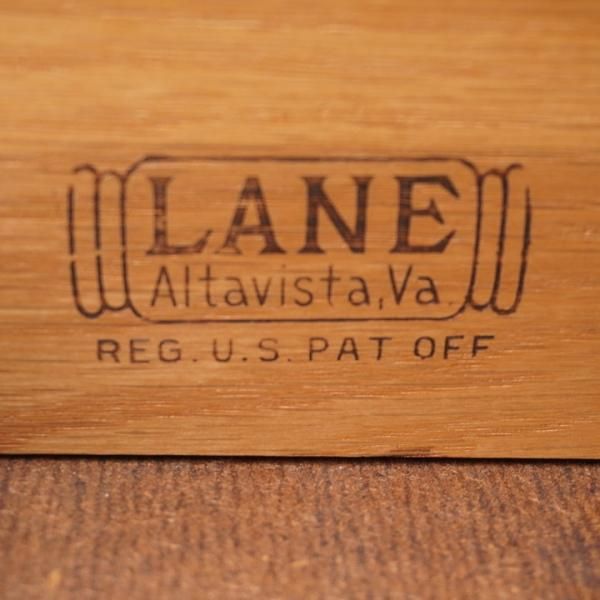 アメリカの老舗家具メーカーLANE(レーン)社のウォールナット材 アメリカの老舗家具メーカーLANE(レーン)社のウォールナット材