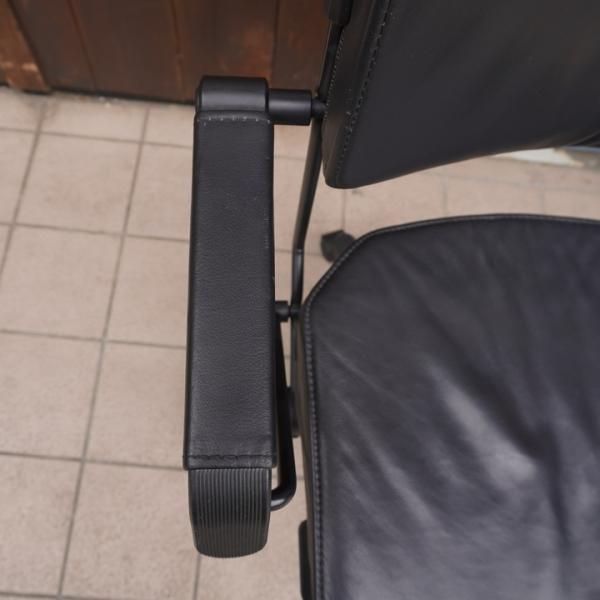 スイスのgiroflex (ジロフレックス)よりオフィスチェア