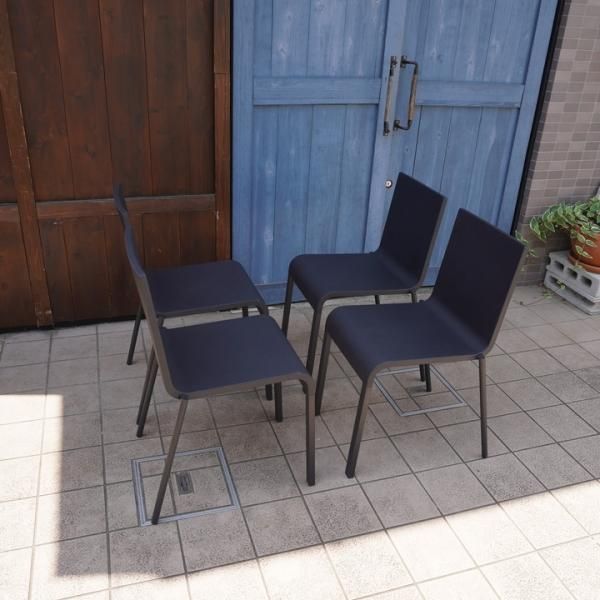 Vitra(ヴィトラ)社の.03(ゼロスリー) 2脚セットです Vitra(ヴィトラ)社の.03(ゼロスリー) 2脚セットです