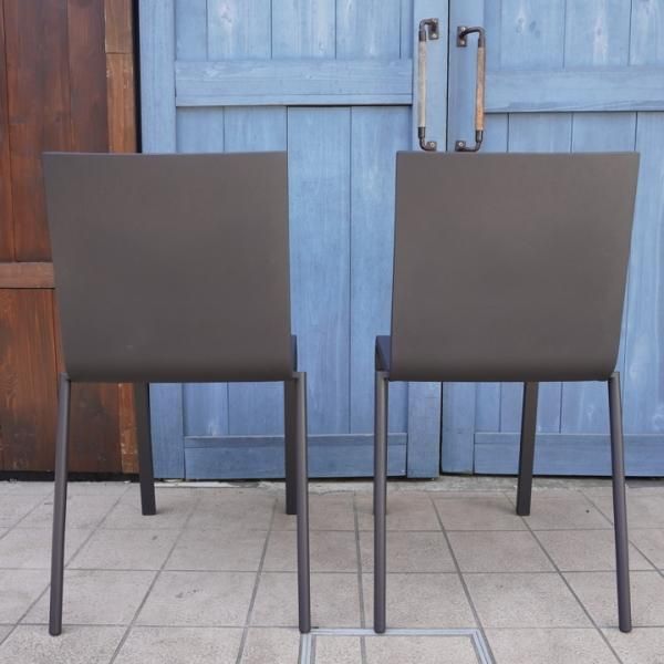 Vitra(ヴィトラ)社の.03(ゼロスリー) 2脚セットです Vitra(ヴィトラ)社の.03(ゼロスリー) 2脚セットです