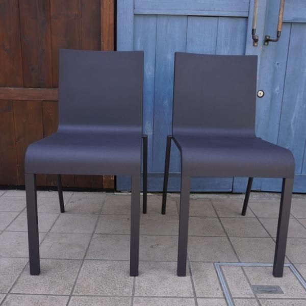 定価約16万　２脚セット　ヴィトラ　ゼロスリーチェア　ミーティング　.03　B Vitra(ヴィトラ)社の.03(ゼロスリー) 2脚セットです。スタッキングも