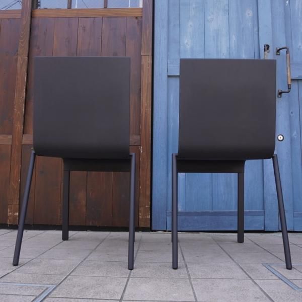 Vitra(ヴィトラ)社の.03(ゼロスリー) 2脚セットです Vitra(ヴィトラ)社の.03(ゼロスリー) 2脚セットです