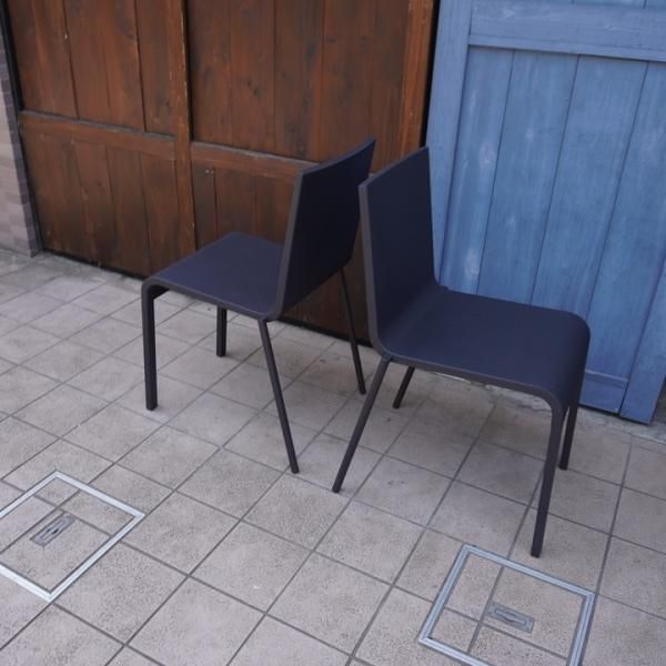 Vitra(ヴィトラ)社の.03(ゼロスリー) 2脚セットです Vitra(ヴィトラ)社の.03(ゼロスリー) 2脚セットです