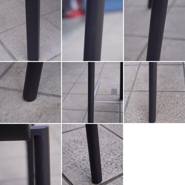 Vitra(ヴィトラ)社の.03(ゼロスリー) 2脚セットです Vitra(ヴィトラ)社の.03(ゼロスリー) 2脚セットです