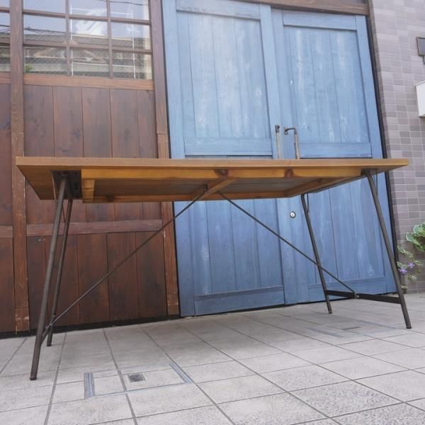 a. depeche(アデペシュ)の socph(ソコフ)ダイニングテーブル1550 a. depeche(アデペシュ)の socph(ソコフ)ダイニングテーブル1550