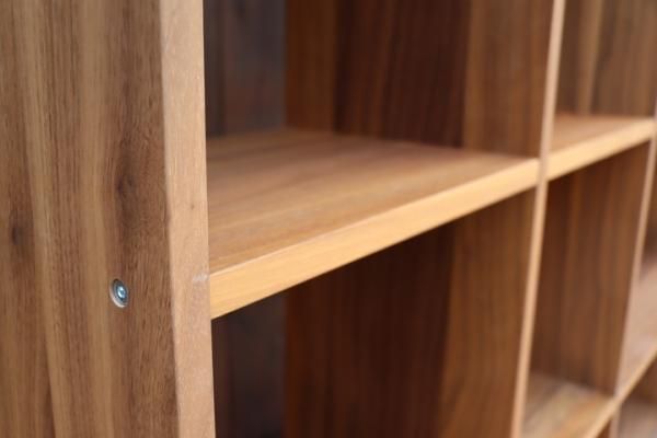 人気の無印良品(MUJI)のウォールナット材 5段・3列スタッキング 人気の無印良品(MUJI)のウォールナット材 5段・3列スタッキング