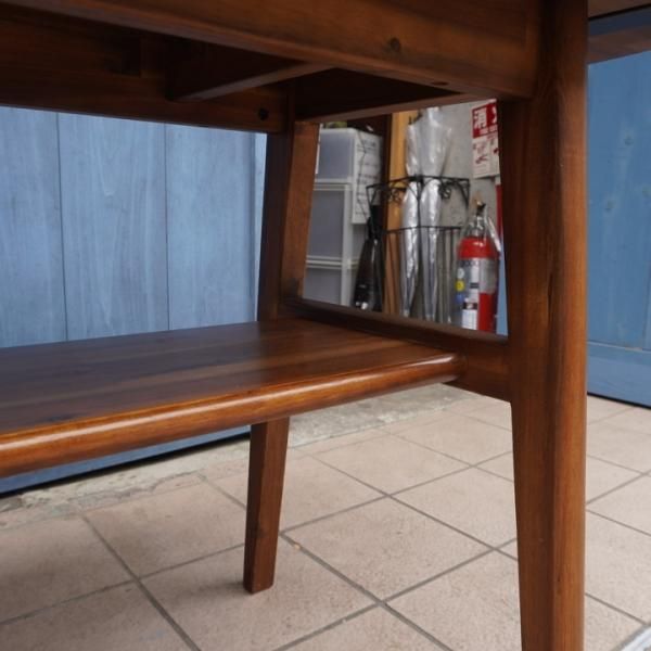 unico(ウニコ)のSWELLA(スウェラ) カフェテーブルです!アカシア unico(ウニコ)のSWELLA(スウェラ) カフェテーブルです!アカシア