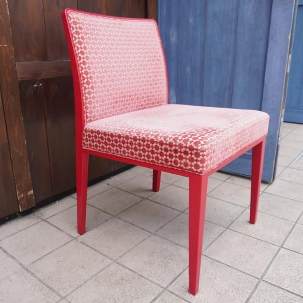 aidec(アイデック)のスタイリッシュなデザインのダイニングチェアー