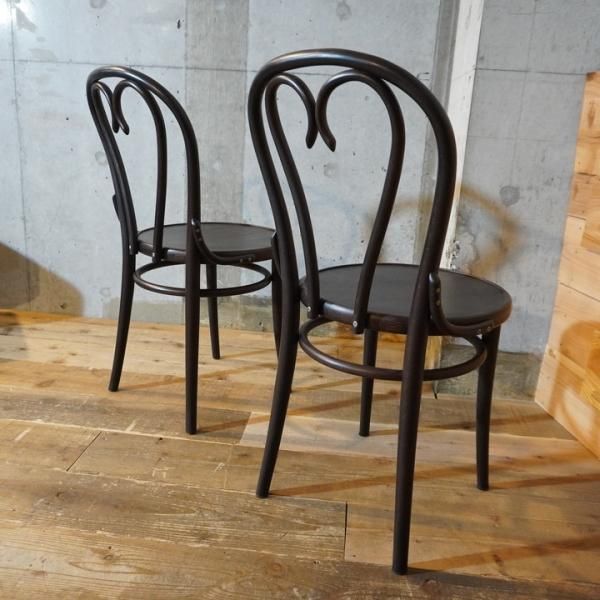 チェコのブランド TON FURNITURE(トーンファニチャー)よりNO.16 チェコのブランド TON FURNITURE(トーンファニチャー)よりNO.16