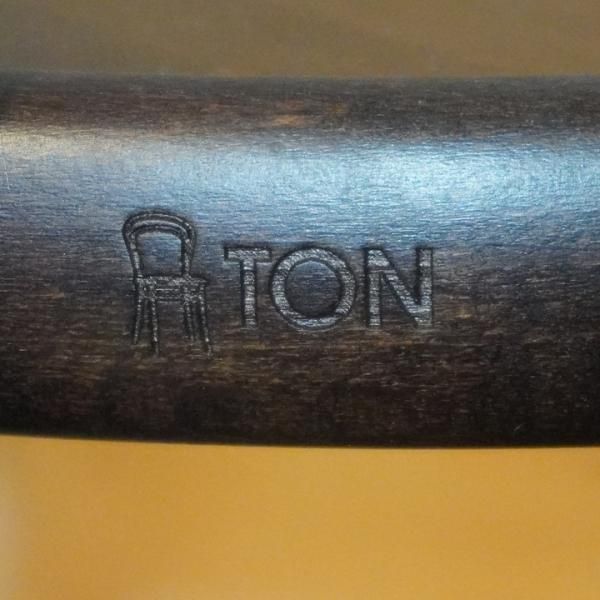 チェコのブランド TON FURNITURE(トーンファニチャー)よりNO.16 チェコのブランド TON FURNITURE(トーンファニチャー)よりNO.16