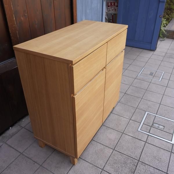 人気の無印良品(MUJI)のタモ材 キャビネット・木製扉 人気の無印良品(MUJI)のタモ材 キャビネット・木製扉
