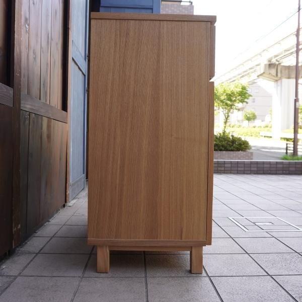 人気の無印良品(MUJI)のタモ材 キャビネット・木製扉 人気の無印良品(MUJI)のタモ材 キャビネット・木製扉