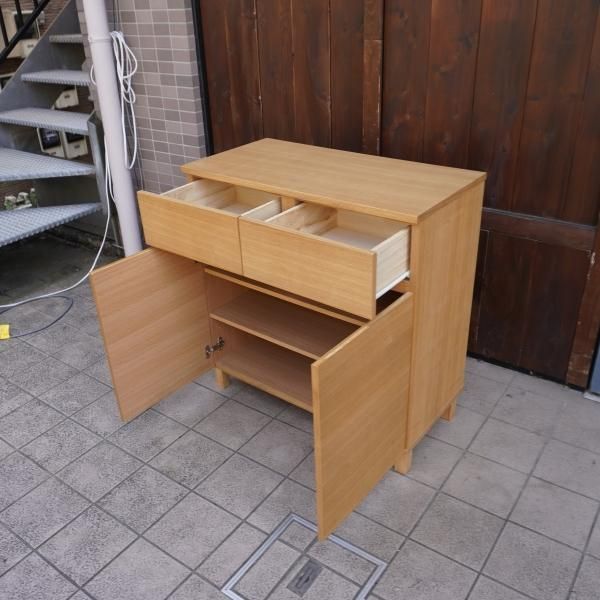 人気の無印良品(MUJI)のタモ材 キャビネット・木製扉