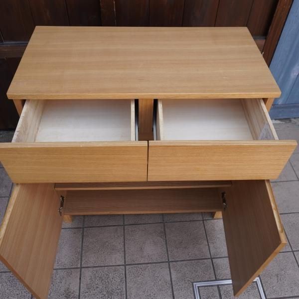 人気の無印良品(MUJI)のタモ材 キャビネット・木製扉 人気の無印良品(MUJI)のタモ材 キャビネット・木製扉
