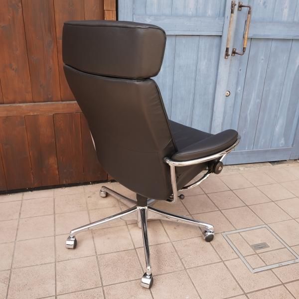 展示品◇北欧ノルウェーのメーカーEKORNES(エコーネス)社のMetro 展示品◇北欧ノルウェーのメーカーEKORNES(エコーネス)社のMetro