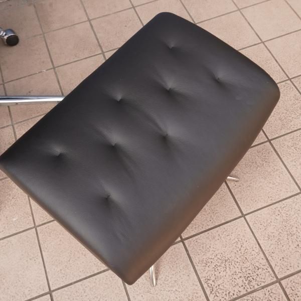 展示品◇北欧ノルウェーのメーカーEKORNES(エコーネス)社のMetro 展示品◇北欧ノルウェーのメーカーEKORNES(エコーネス)社のMetro