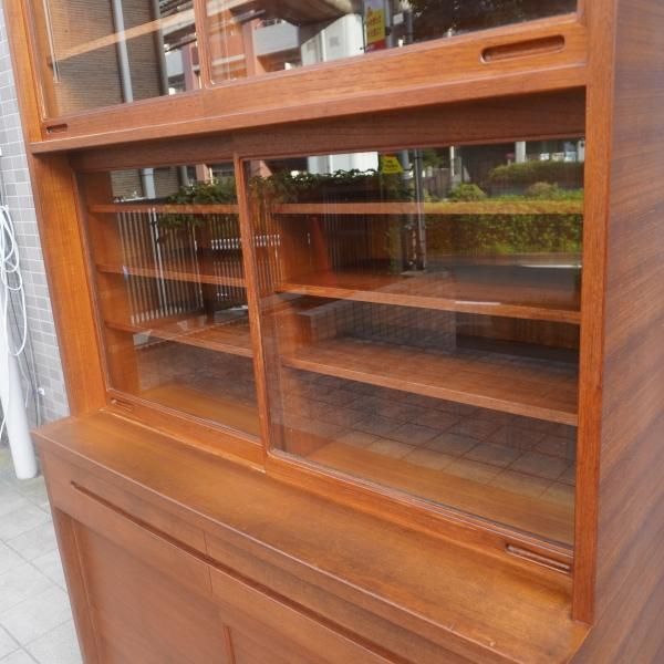 日田工芸のチーク材を使用した食器棚です♪北欧家具にも合わせ 日田工芸のチーク材を使用した食器棚です♪北欧家具にも合わせ