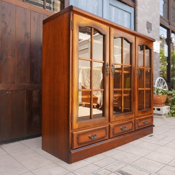 Karimoku(カリモク家具)の人気シリーズCOLONIAL(コロニアル)の Karimoku(カリモク家具)の人気シリーズCOLONIAL(コロニアル)の
