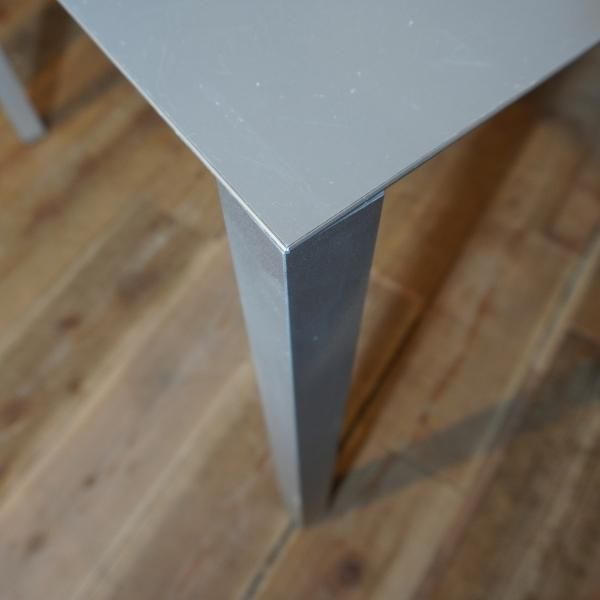 Cassina ixc.(カッシーナ イクスシー)取り扱いデヴィッド Cassina ixc.(カッシーナ イクスシー)取り扱いデヴィッド