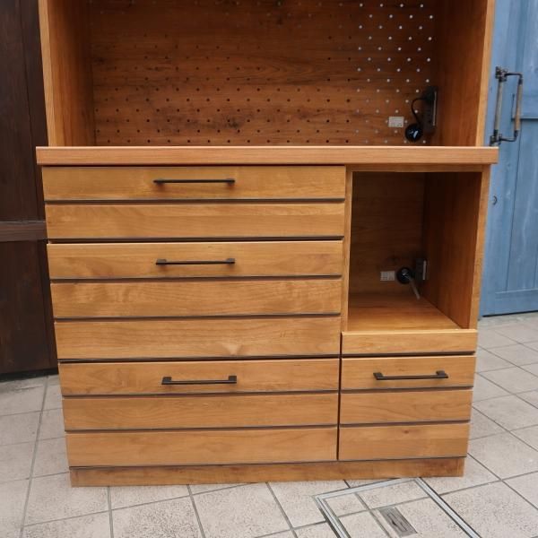 Re:CENO(リセノ)の人気シリーズLINA(リナ)のアルダー無垢材キッチン