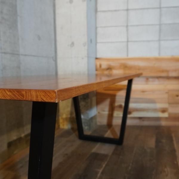 Kanademono(かなでもの)の人気シリーズTHE TABLE ラバーウッド Kanademono(かなでもの)の人気シリーズTHE TABLE ラバーウッド