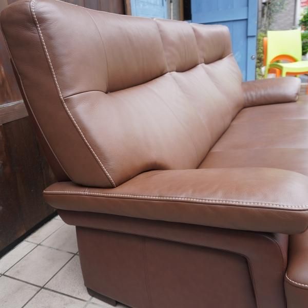 値下げ/karimoku(カリモク家具)より本革を使用したZT86モデル 3人掛け