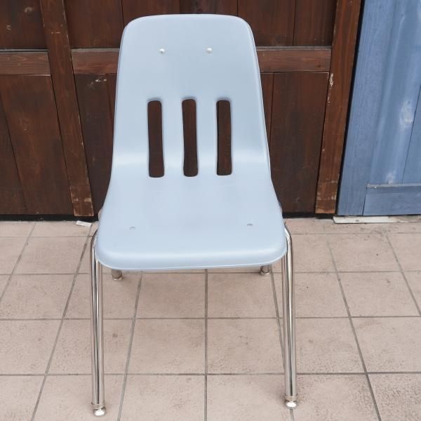 アメリカVIRCO(ヴァルコ)社の9000 CHAIR ブルーグレーです。機能 アメリカVIRCO(ヴァルコ)社の9000 CHAIR ブルーグレーです。機能
