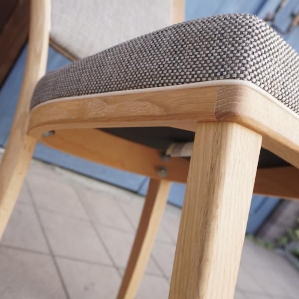 karimoku(カリモク家具)のCT3755ダイニングチェア2脚セットです karimoku(カリモク家具)のCT3755ダイニングチェア2脚セットです
