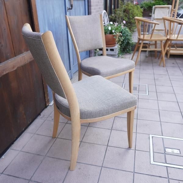 karimoku(カリモク家具)のCT3755ダイニングチェア2脚セットです karimoku(カリモク家具)のCT3755ダイニングチェア2脚セットです