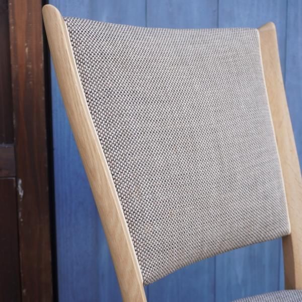 karimoku(カリモク家具)のCT3755ダイニングチェア2脚セットです karimoku(カリモク家具)のCT3755ダイニングチェア2脚セットです