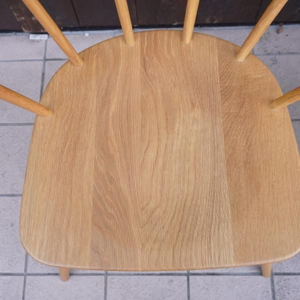 北欧家具 オーク材 ダイニングチェア 丸脚 人気の無印良品(MUJI)のオーク無垢材を使用したダイニング