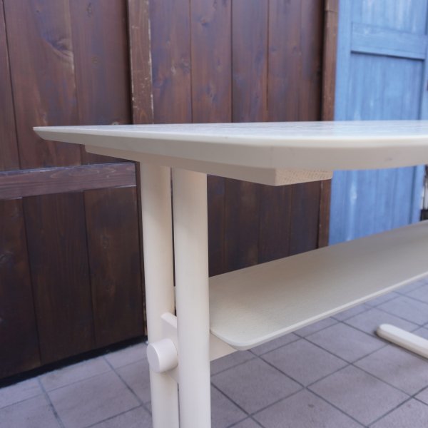 値下げ/Francfranc(フランフラン)のピオニ  ダイニングテーブルです♪ホワイトアッシュ材を使用したナチュラルな印象のテーブルは北欧スタイルやカフェ風のインテリアにおススメです！ -  kokoelma　-ココエルマ- 