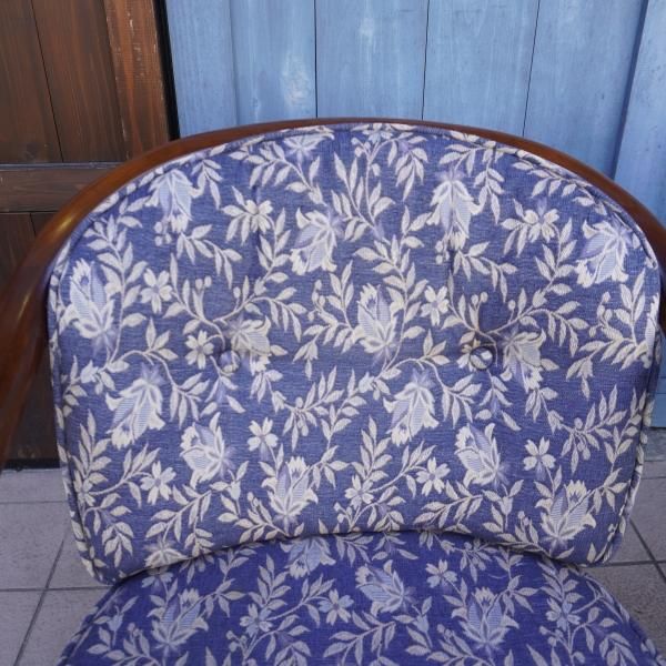 Karimoku(カリモク家具)のCOLONIAL(コロニアル) アームチェア2脚 Karimoku(カリモク家具)のCOLONIAL(コロニアル) アームチェア2脚