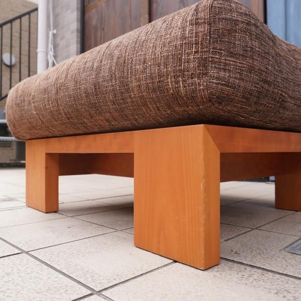 KAGURA(家具蔵)のチェリー無垢材を使用したMODERNO(モデルノ KAGURA(家具蔵)のチェリー無垢材を使用したMODERNO(モデルノ