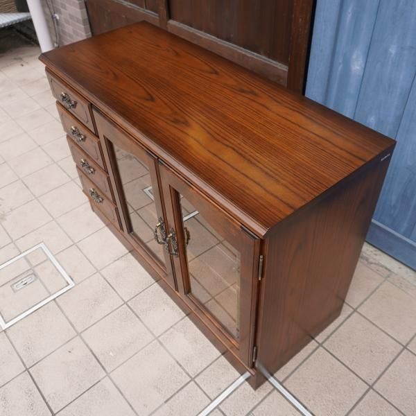 Karimoku(カリモク家具)の人気シリーズCOLONIAL(コロニアル)の Karimoku(カリモク家具)の人気シリーズCOLONIAL(コロニアル)の