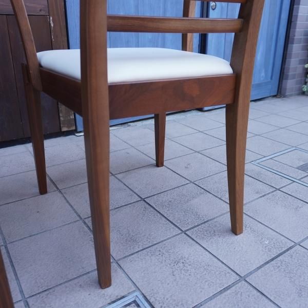 IDC 大塚家具取り扱いの秋田木工【N005】ウォールナット材 IDC 大塚家具取り扱いの秋田木工【N005】ウォールナット材