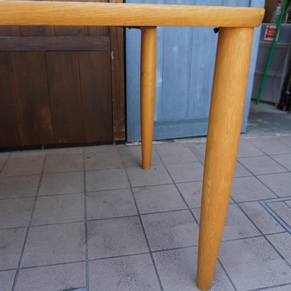 KASHIWA 柏木工 オーク無垢材 ダイニングテーブル 北欧スタイル 飛騨家具 KASHIWA 柏木工 オーク無垢材 ダイニングテーブル 北欧スタイル