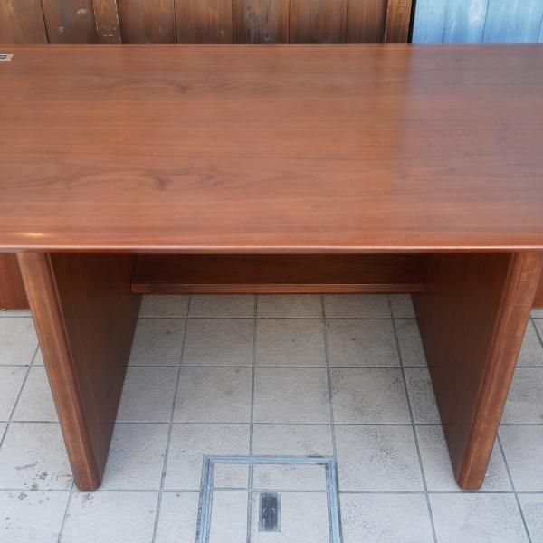 値下げ/IDC OTSUKA(大塚家具)取扱いパラダイムシリーズの書斎机 値下げ/IDC OTSUKA(大塚家具)取扱いパラダイムシリーズの書斎机