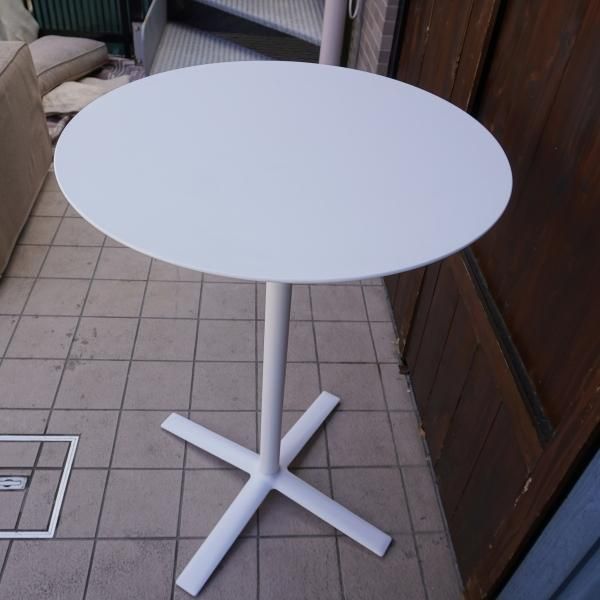 Cassina ixc.(カッシーナ イクスシー)のFLOW(フロー) テーブル Cassina ixc.(カッシーナ イクスシー)のFLOW(フロー) テーブル