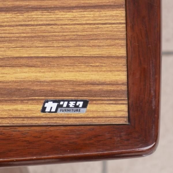 国内老舗家具メーカーkarimoku(カリモク家具)のコーヒーテーブル